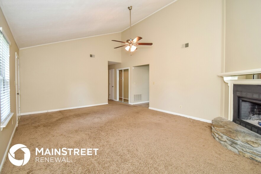 Building Photo - 846 N Pope Lick Rd