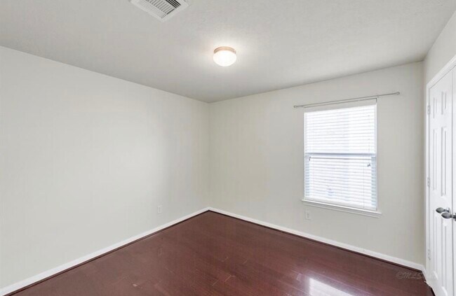 Building Photo - 19454 Plantation Cove Ln