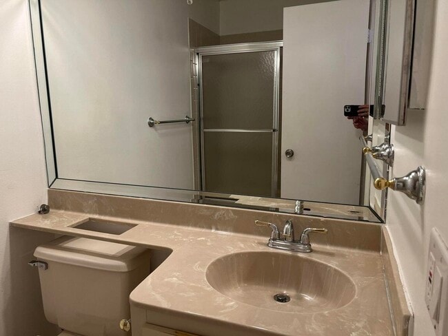 Building Photo - 6622 Via Regina