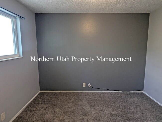 Building Photo - 3204 S 1855 W