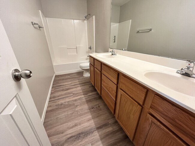 Building Photo - 1118 82nd St