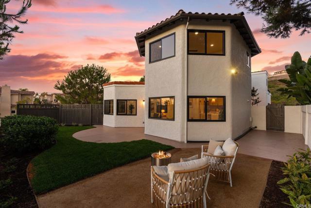 Building Photo - 6803 El Fuerte St