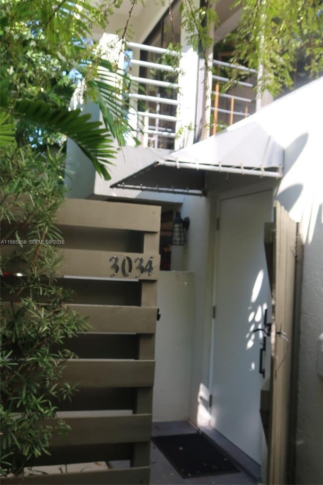 Building Photo - 3034 SW 27th Ave