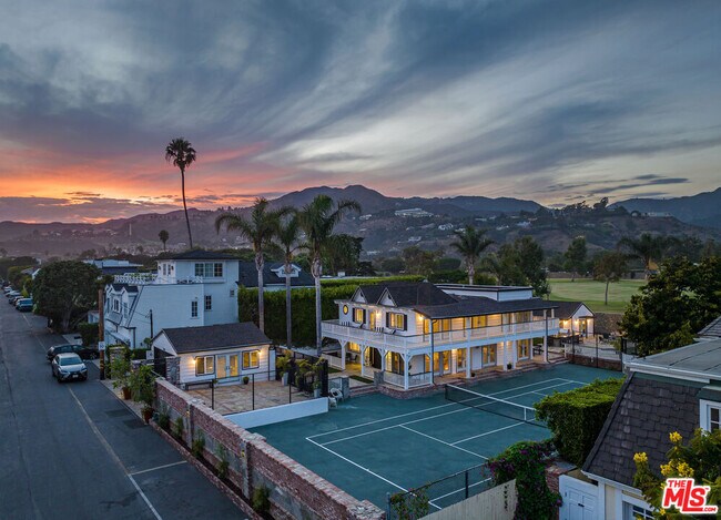 Building Photo - 23457 Malibu Colony Rd