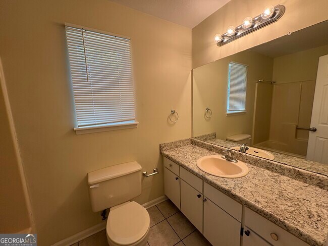 Building Photo - 1701 Claxton Dairy Rd