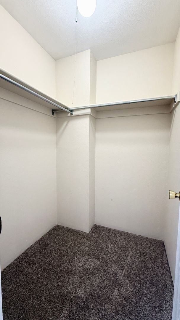 Building Photo - Updated Two Bed Townhome