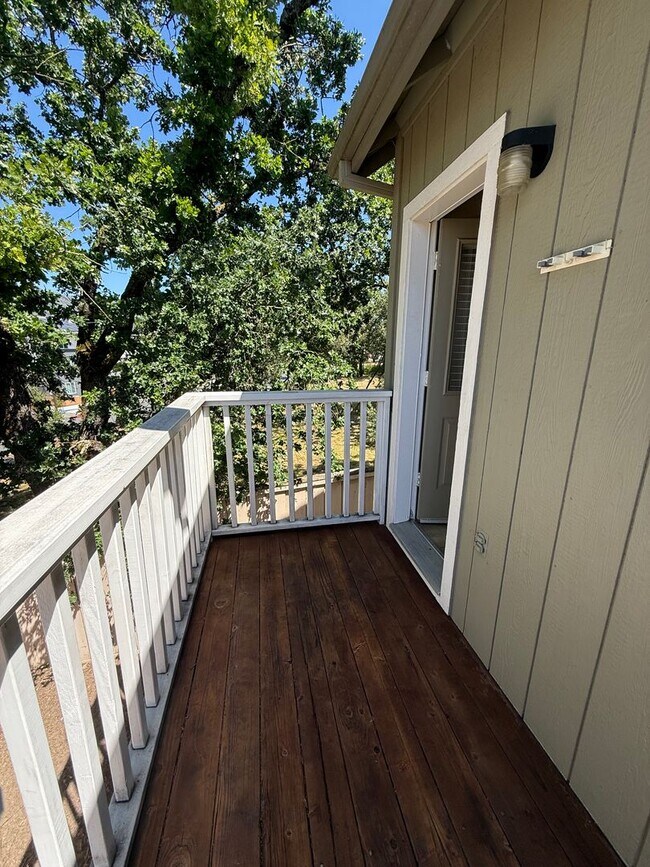Building Photo - 1208 Hidden Creek Pl