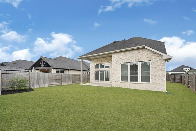 Building Photo - 24634 Carleton Lake Ln