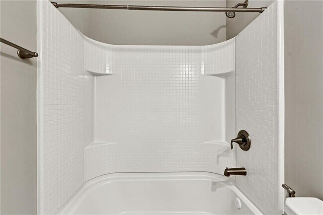 Building Photo - 1237 Foxcroft Ln