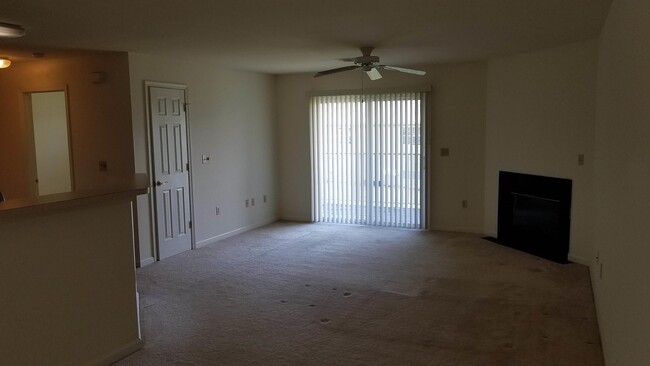 Building Photo - 106 Oriole Ct