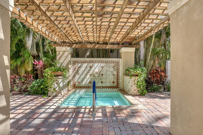 Building Photo - 651 Okeechobee Blvd