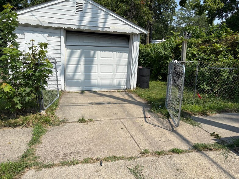 Building Photo - 11304 Jackson Ave