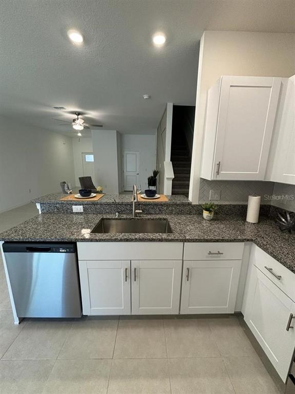 Building Photo - 10356 Honey Hammock Wy