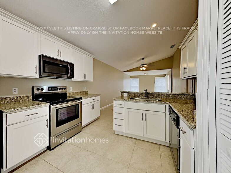 Building Photo - 10922 Lanesboro Ct