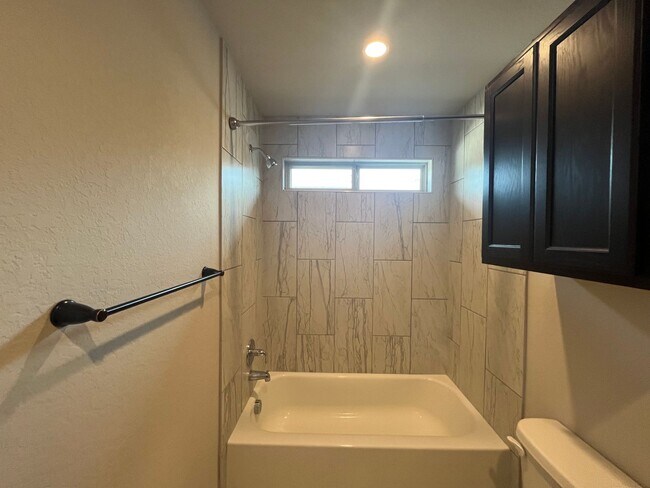 Building Photo - 6302 Luglio Ln