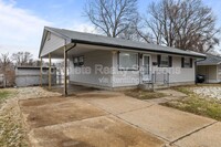 Building Photo - 10733 Spring Garden Dr