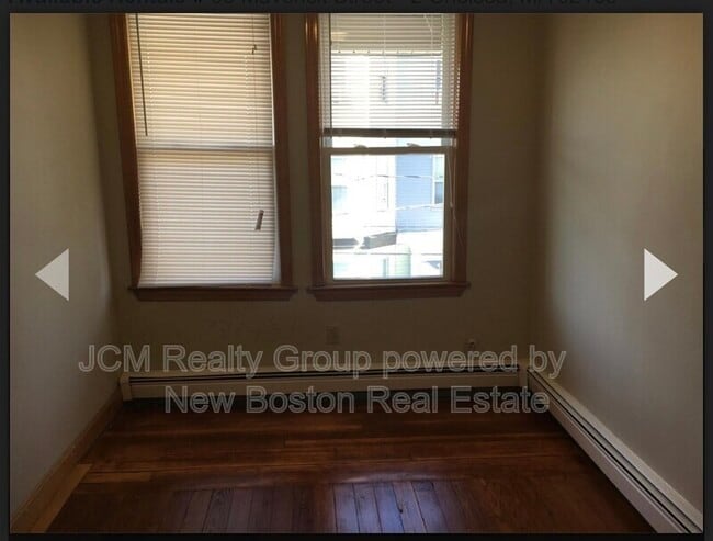 Building Photo - 68 Maverick St