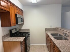 Building Photo - 1357 Armadale Ave