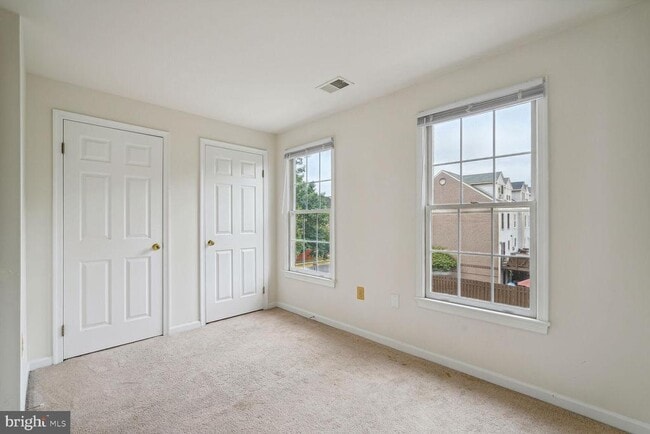 Building Photo - 7817 Gum Springs Village Dr