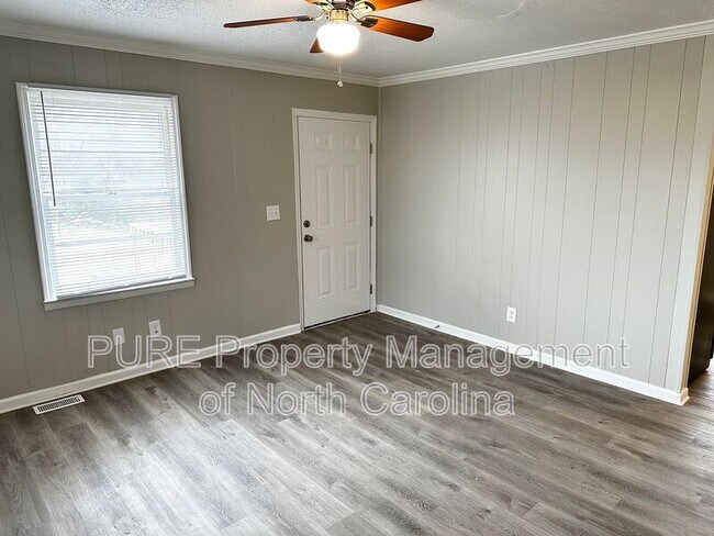 Building Photo - 1414 White St
