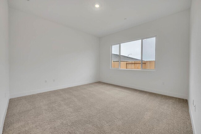 Building Photo - 12705 Parakeet Wy