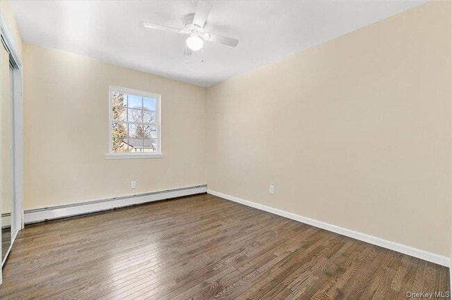 Building Photo - 20 Alex Ln