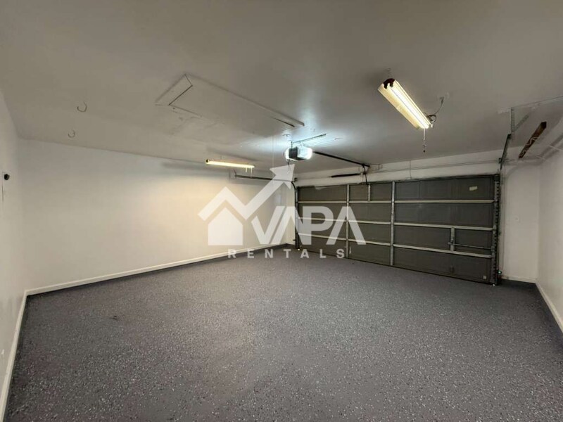 Building Photo - 5526 Green Grove Dr