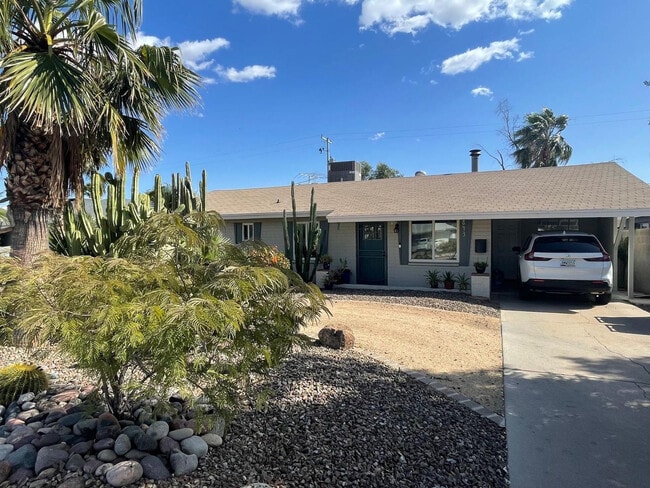 Building Photo - 843 E Butler Dr