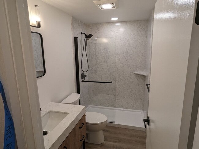 Building Photo - Community Pool | Updated Bathrooms