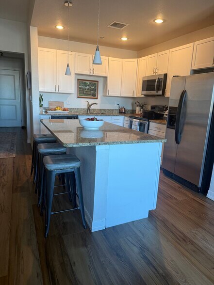 Building Photo - 2200 S University Blvd