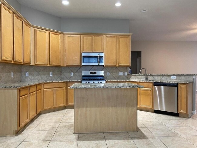 Building Photo - 18215 Linden Forest Ln