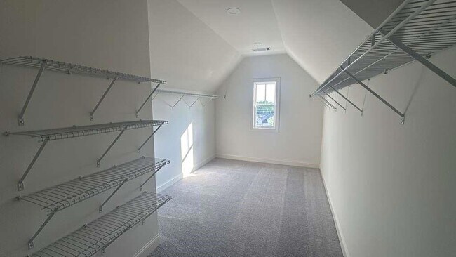 Building Photo - 5365 Travers Ln