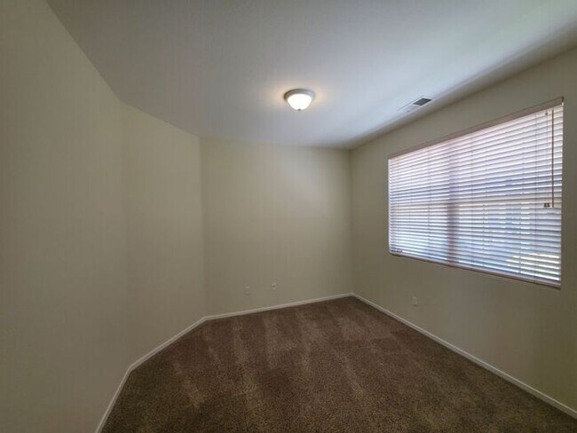 Building Photo - 2-Bedroom, 2-Bath + Den Single-Family Home...