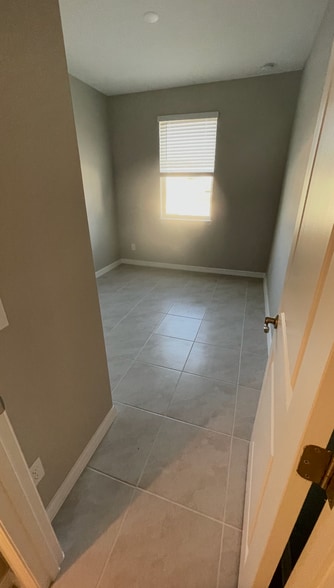 Building Photo - 780 Yukon Ln