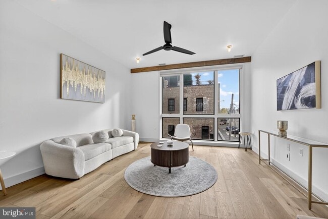 Building Photo - 774 Girard St NW