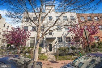Building Photo - 1310 K St SE