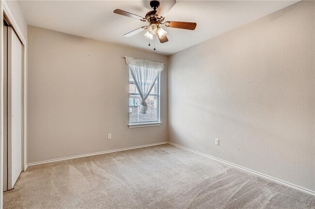Building Photo - 17829 Violet Ln