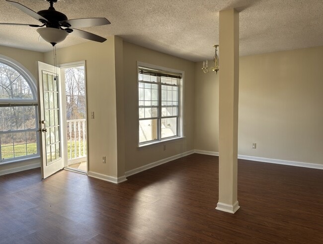 Building Photo - 3634 Morris Farm Dr