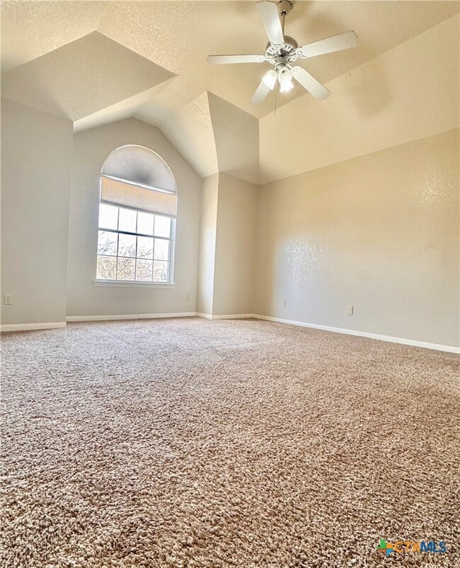 Building Photo - 1915 Sutton Pl