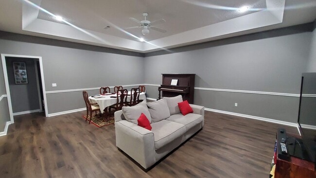 Building Photo - Wakefield Subdivision!!!  One Story Townhome!