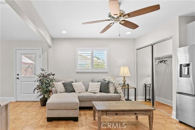 Building Photo - 16577 Knollwood Dr