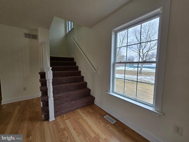 Building Photo - 271 Ashton Ct