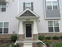 Building Photo - 3215 Trillium Cir