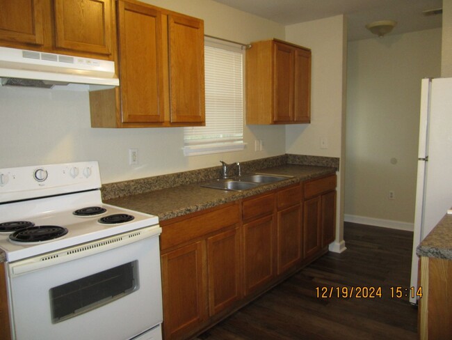 Building Photo - 2BR/1BA Home in Long Beach.  Rent is $950