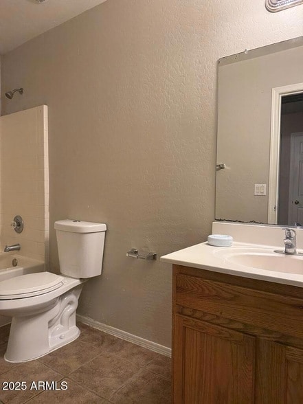 Building Photo - 10504 W Hughes Dr