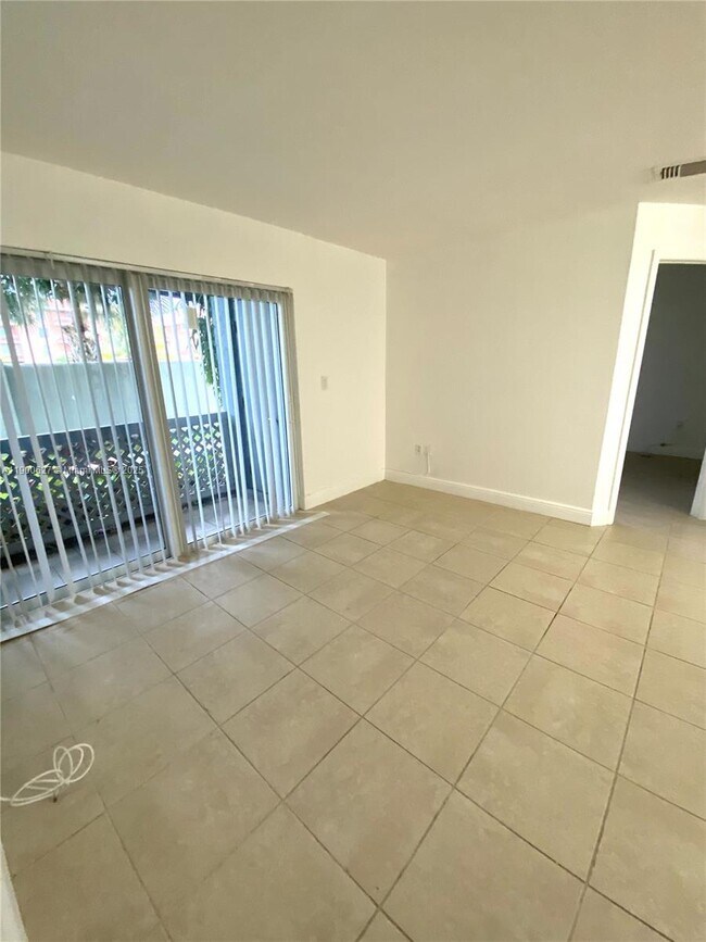 Building Photo - 17580 NW 67th Pl
