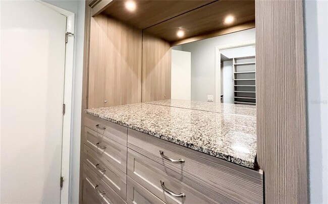 Building Photo - 3502 Sunbeam Dr
