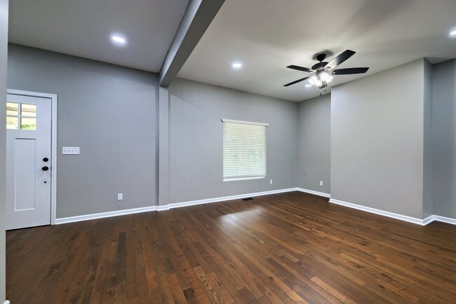 Building Photo - North Campus OSU Renovated Single Family H...