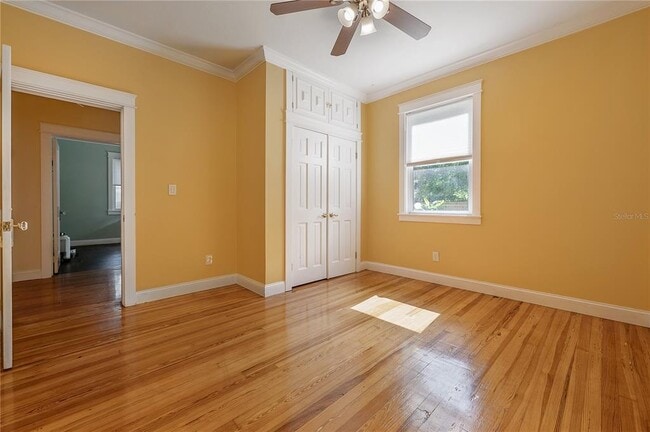 Building Photo - 5207 N Suwanee Ave