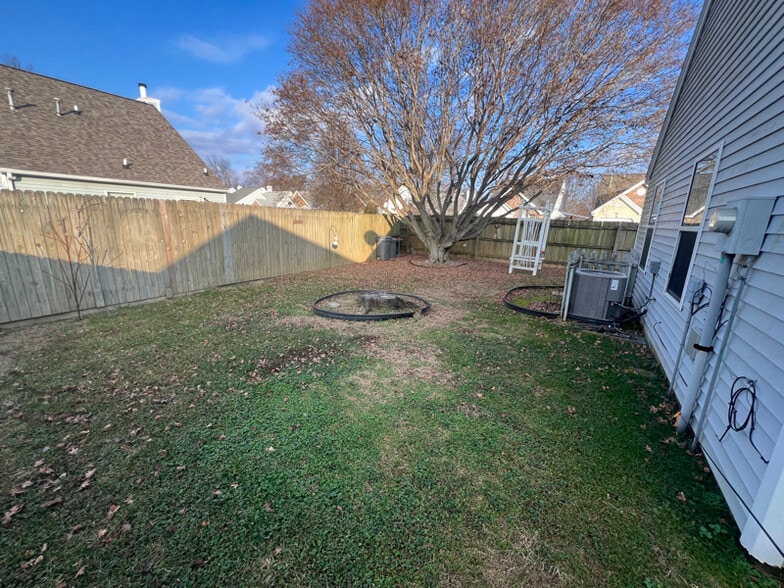 Building Photo - 5946 Crossfield Dr